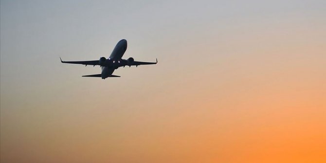Körfez'de uzlaşının ardından ilk Suudi Arabistan uçağı Katar'a ulaştı