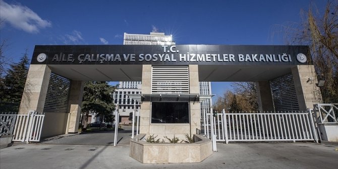 Kadına yönelik şiddetle mücadele eğitimlerinde hedef 75 bin vatandaş