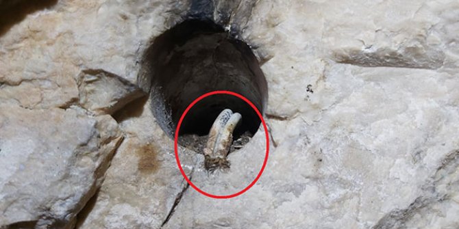 Roma dönemine ait oda mezarda patlayıcı için yerleştirilmiş kablolar bulundu