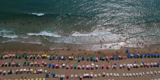 Ruslar Kovid-19'a rağmen 2020'de de 'turizmin başkenti'nden vazgeçmedi