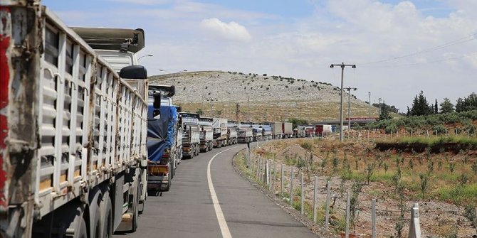 Birleşmiş Milletlerden İdlib'e 86 tır insani yardım