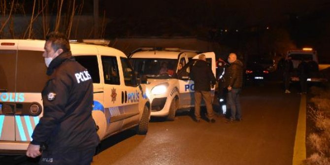 Polisin 'dur' ihtarına uymayıp, 2 kilo uyuşturucuyu araçtan atan şüpheli tutuklandı