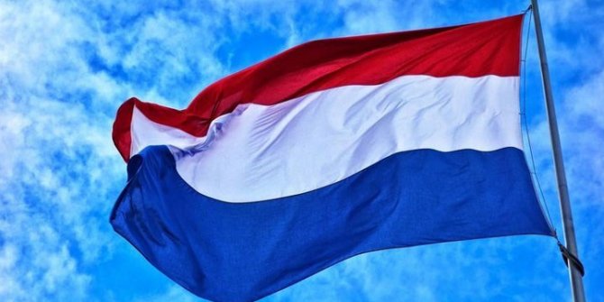 Hollanda Hükumeti istifa etti