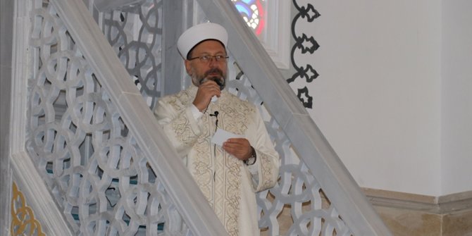 Diyanet İşleri Başkanı Erbaş cuma hutbesinde kadınların miras hakkına vurgu yaptı