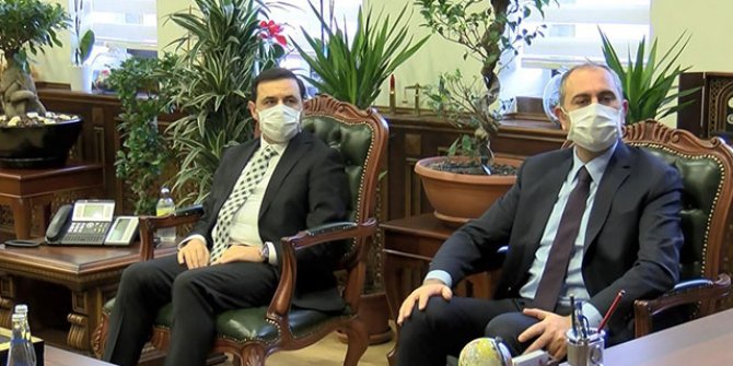 Bakan Gül'den, Ankara Cumhuriyet Başsavcısı Akça'ya ziyaret