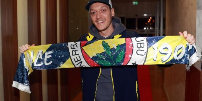 Mesut Özil: Fenerbahçe formasını giyeceğim için çok mutluyum