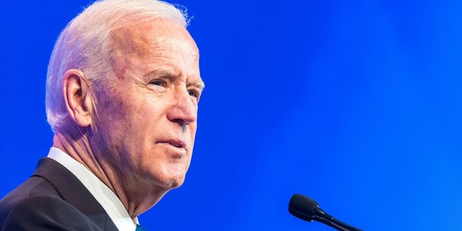 Biden, yemin töreni öncesi Kovid-19'dan ölen 400 bin Amerikalı için Washington'da anma töreni düzenledi