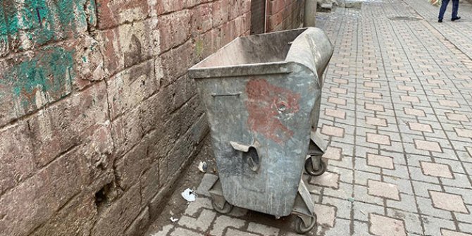 Diyarbakır'da, çöp konteynerinde yeni doğmuş kız bebek ölü bulundu