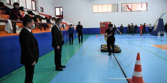 Başkan Ertuğrul Çetin, polis adaylarını ziyaret etti