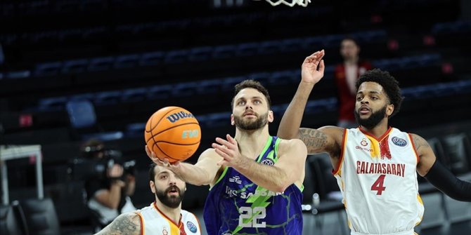 Basketbol FIBA Şampiyonlar Ligi'nde 4 grupta üst tura yükselenler belli oldu