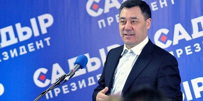 Kırgızistan'da Caparov'un cumhurbaşkanı ilan edilmesinin ardından hükümet düştü