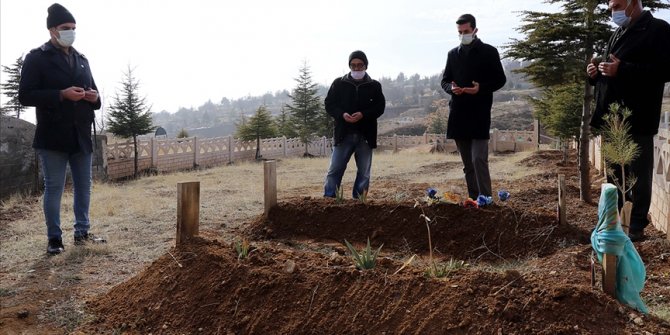 Elazığ depreminde yitirilen canlar unutulmuyor
