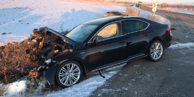 Belediye başkanı ve 1 kişinin yaralandığı kazada, sürücü öldü