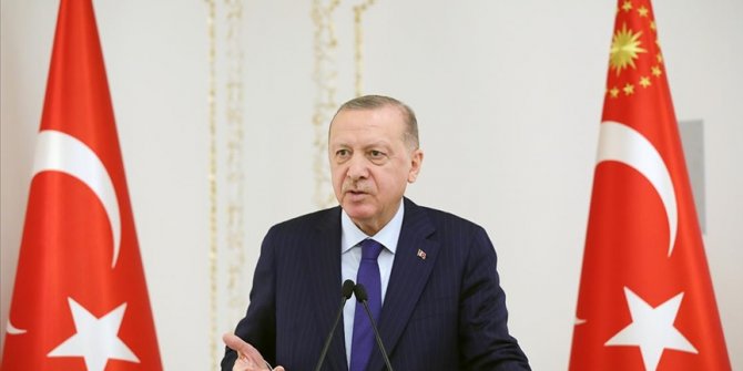 Erdoğan: Salgın çeşitli sıkıntılar getirse de iş dünyamızın önünde yeni fırsat pencereleri de açıyor