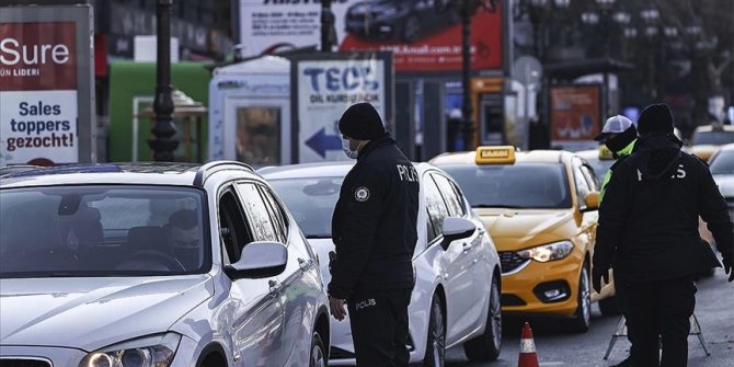 Sokağa çıkma kısıtlamalarına uymayan 27 bin 839 kişi hakkında adli/idari işlem yapıldı