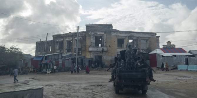 Somali'de ulusal ordu ile Jubaland askerleri çatışmaya başladı