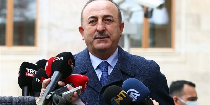 Bakan Çavuşoğlu: Gine Körfezi'nde kaçırılan gemi mürettebatıyla ilgili korsanlar henüz hiç kimseyle temasa geçmedi