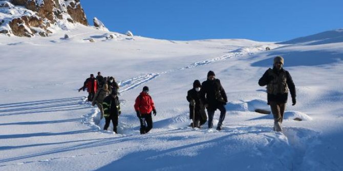 Yaylada donma tehlikesi geçiren vatandaşı, jandarma ve AFAD kurtardı