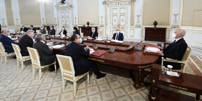 Tunus Cumhurbaşkanı, kabine revizyonunda anayasal prosedüre uyulmadığını açıkladı