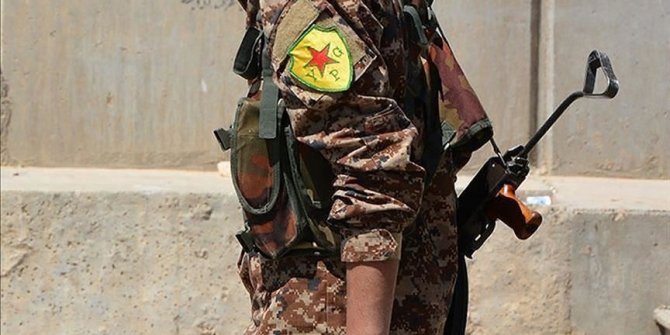 ABD'de Clintonlar, Kobani'deki YPG/PKK'lı kadın teröristleri anlatan kitabın TV haklarını aldı
