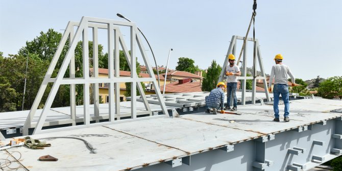 Yeni üst geçitler daha güvenli olacak