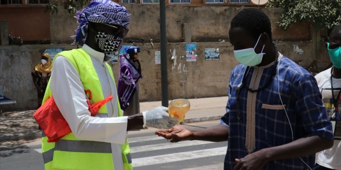 Senegal'de Kovid-19 nedeniyle sağlık alanında acil durum ilan edildi