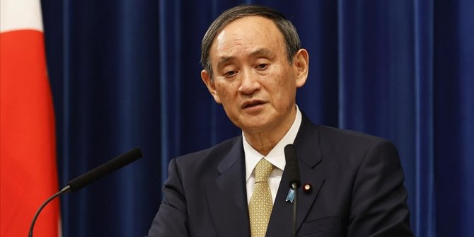 Japonya Başbakanı 'evde kal' çağrısına rağmen dışarı çıkan milletvekili adına özür diledi