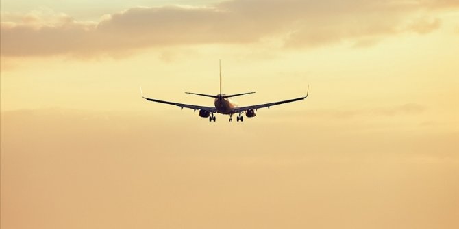 Katar'dan BAE'ye uçak seferleri yeniden başladı