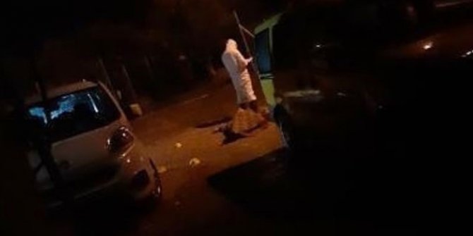 Sokak ortasında pompalı tüfekle vurularak, öldürüldü 