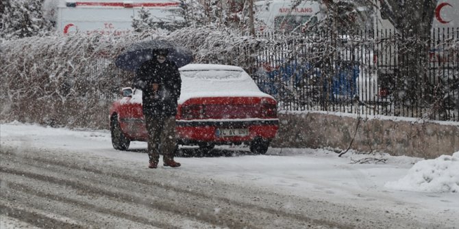 Doğu Anadolu'da kar yağışı aralıklarla etkisini sürdürecek