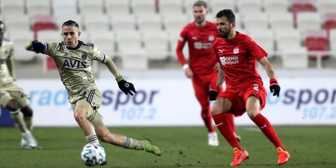 Fenerbahçe'ye Pelkas'tan kötü haber