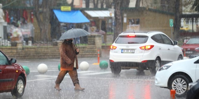 Trakya'da sağanak etkili oluyor