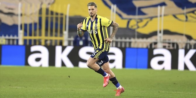 Fenerbahçe: Sosa, zehirlenme şüphesi nedeniyle kadroda yer almıyor