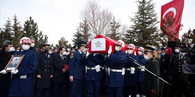 İdlib şehidi Uzman Çavuş Basri Demirel Kayseri'de son yolculuğuna uğurlandı