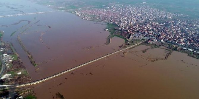 'Turuncu alarm' verilen Ergene Nehri taştı
