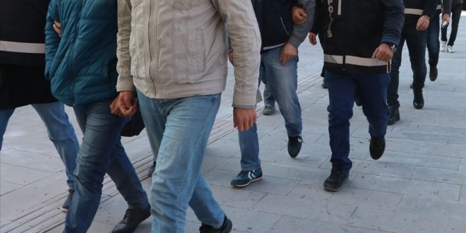 Diyarbakır'da yakalanan gri kategorideki teröristin teşhisiyle iş birlikçi 13 şüpheli yakalandı