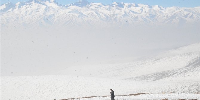 Sıcaklığın artmasıyla kar erimesi beklenen Erzurum ve Ağrı için çığ uyarısı