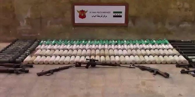 El Bab'da terör örgütü PKK/YPG'ye silah ve mühimmat taşıyan kamyon ele geçirildi