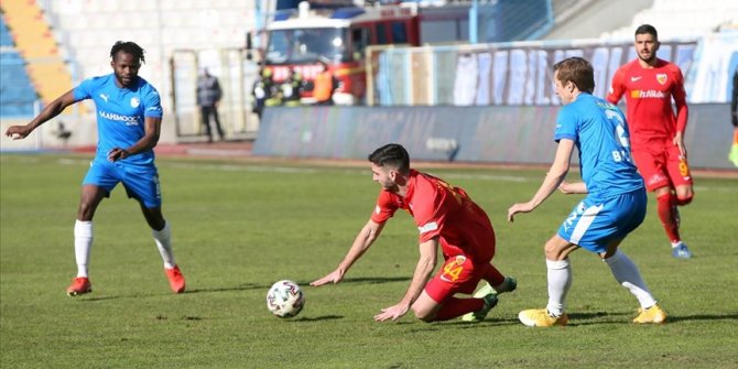 Büyükşehir Belediye Erzurumspor ile Hes Kablo Kayserispor yenişemedi