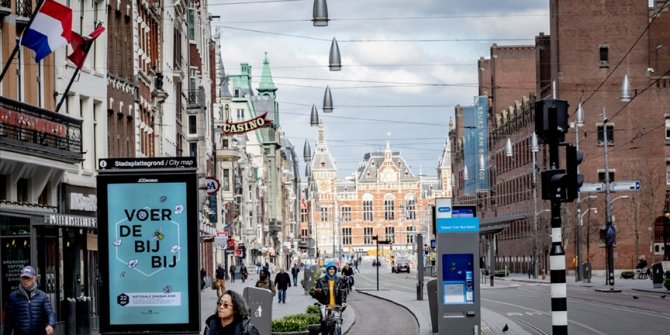 Hollanda yurt dışından evlat edinmeyi durdurdu