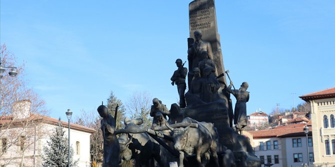 '100 Şerife Bacı' adımlarını İstiklal Yolu'nda atacak