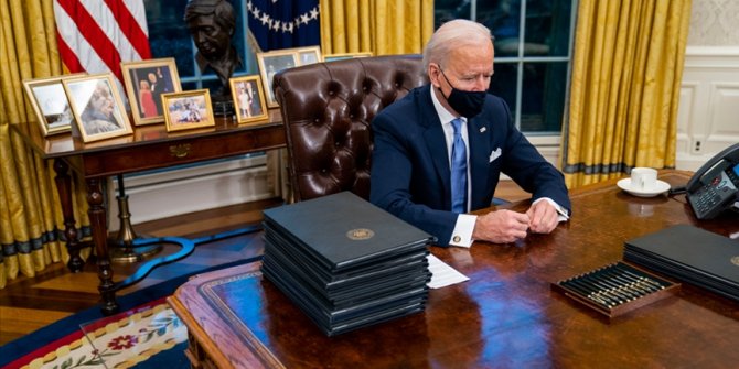 Biden, Çin Devlet Başkanı Şi Cinping ile görüşmesinde Pekin'le ilgili "endişelerini" dile getirdi