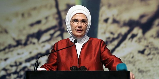 Emine Erdoğan: Geleceğin bilim ve teknoloji dünyasında kadınlarımızın daha etkin yer almasını diliyoruz