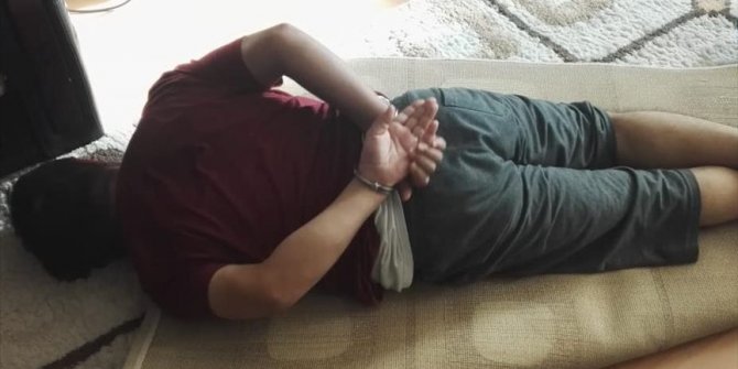 FETÖ/PDY firarisi eski emniyet müdürü ile firari akademisyen hücre evinde yakalandı