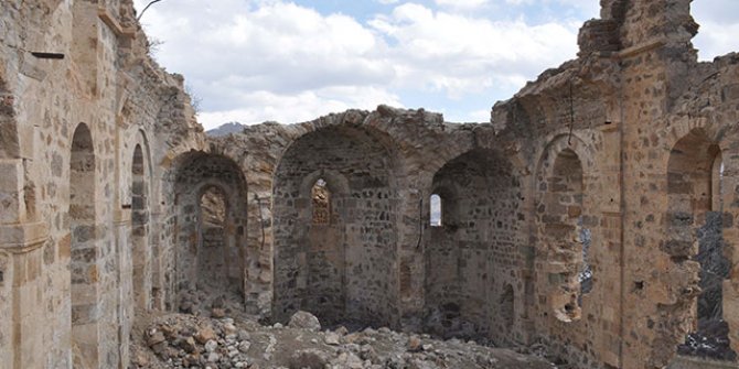 Ortodoks kilisesi yılların tahribatına ve definecilerin talanına uğradı