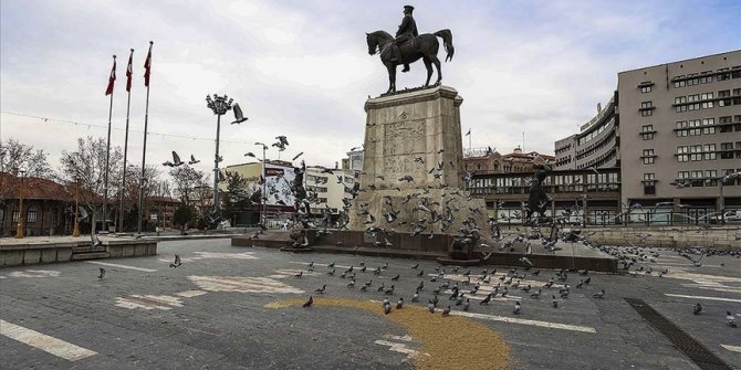 Türkiye genelinde hafta sonu uygulanan sokağa çıkma kısıtlaması sona erdi