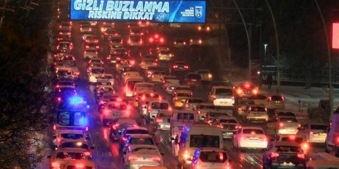 Ankara'da kar yağışı etkili oldu