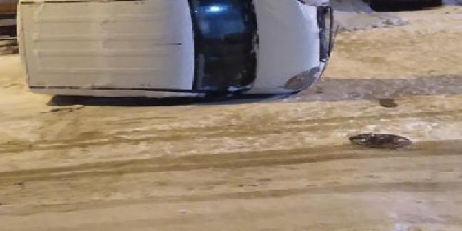 Başkent Ankara'da direksiyon hakimiyetini kaybeden sürücü kaza yaptı