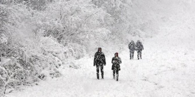 Bazı illerde eğitime kar engeli