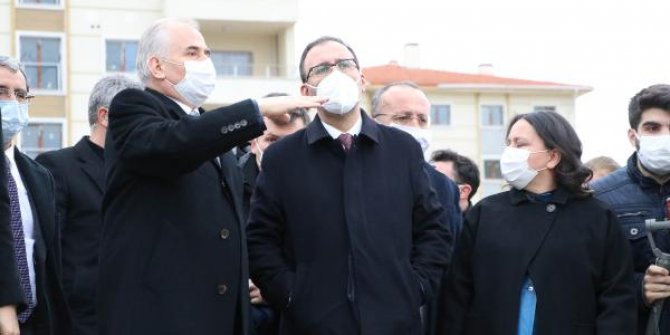 Gençlik ve Spor Bakanı Kasapoğlu, Denizli'de stat alanını inceledi